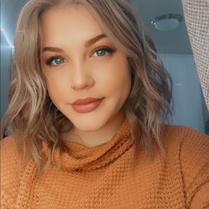 Meet your Posher, Taylor